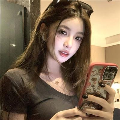 艳妻扮婢记